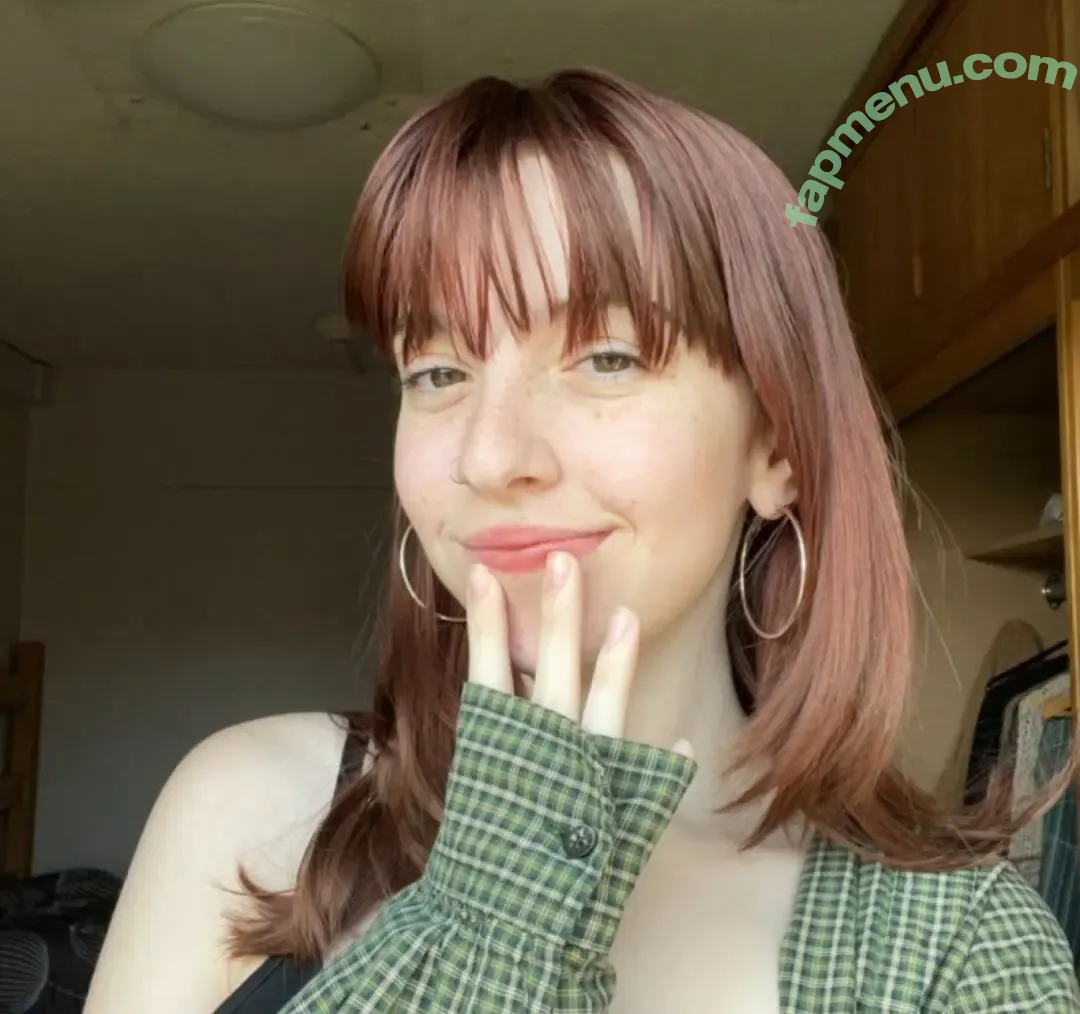 Licetown nude photo #0038 (Joe Mama / JosetteHaha)