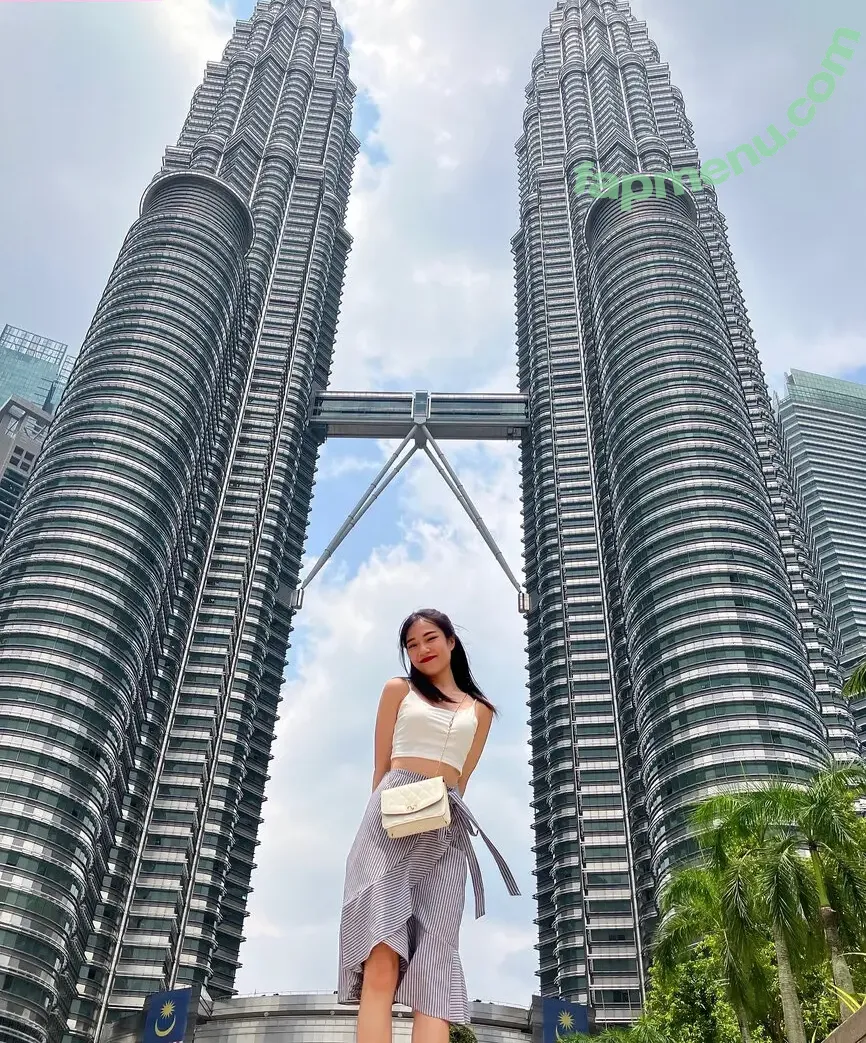 Licotiney nude photo #0002 (Licotiney)