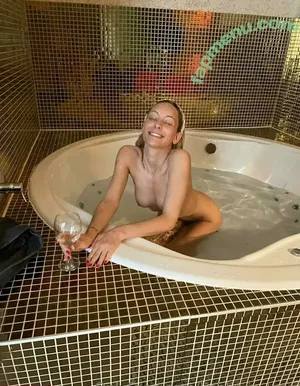 Lieblings Lena / Lena Heydrich / lieblings_lena / lieblingslena nude photo #0207