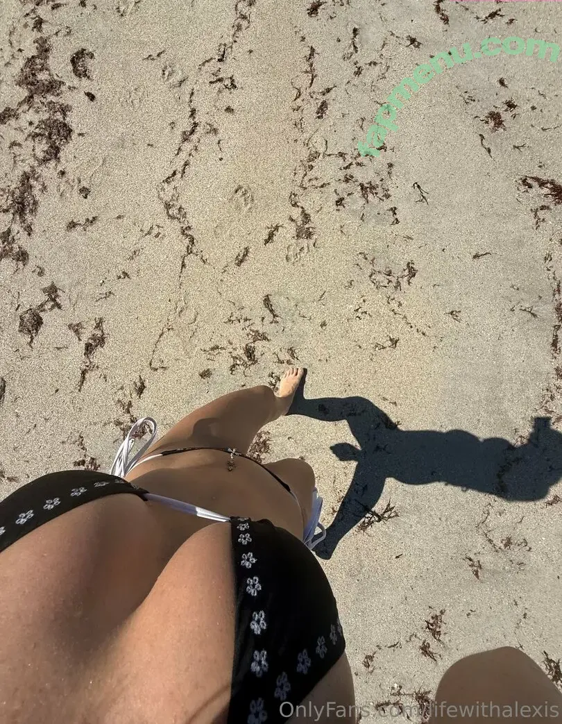 lifewithalexis nude photo #0027 (hashtagalexiss)