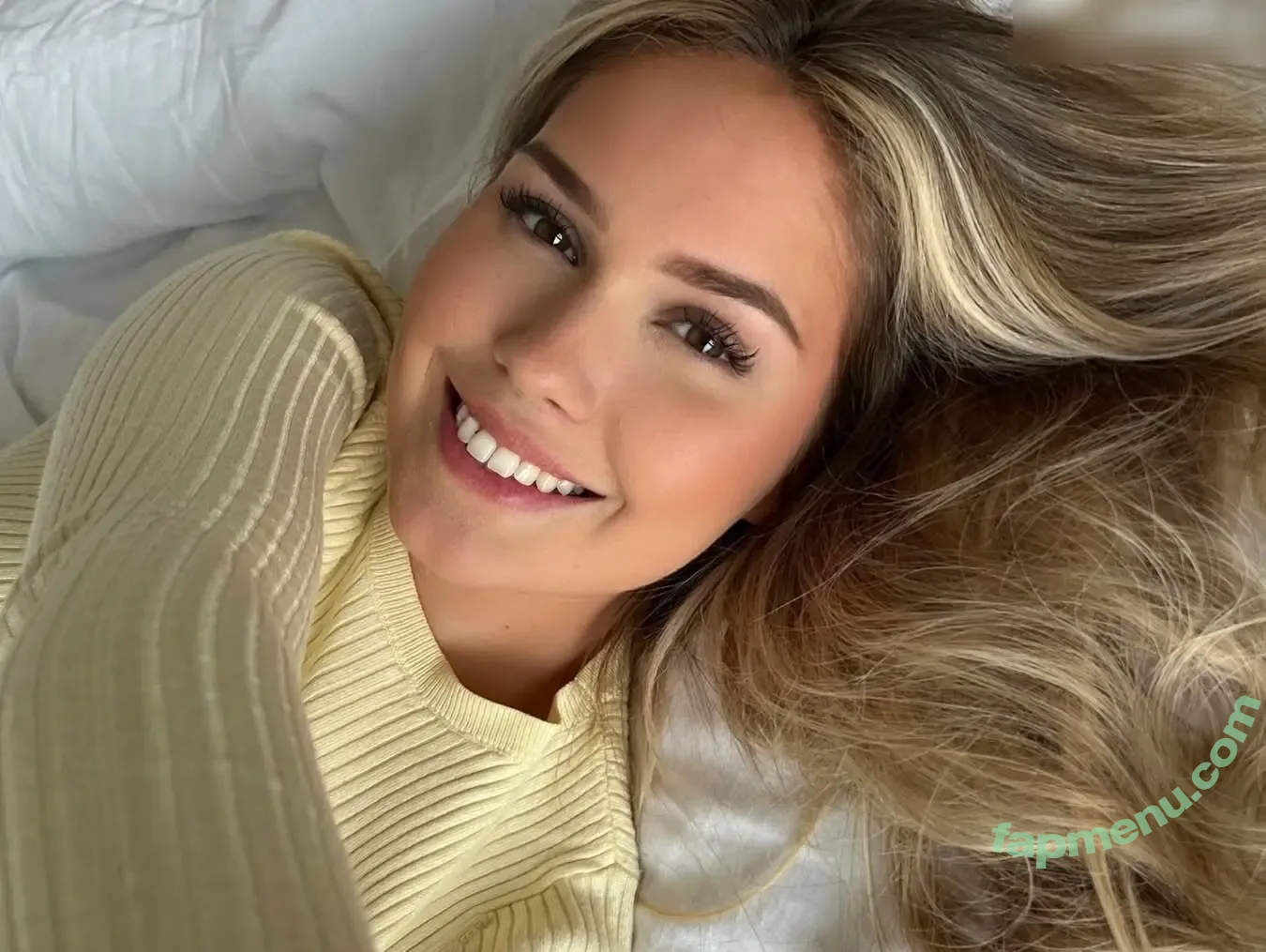 lifewithaliina nude photo #0025 (lifewithaliina)