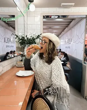 lifewithlunaxo / life.with.luna.xo nude photo #0064