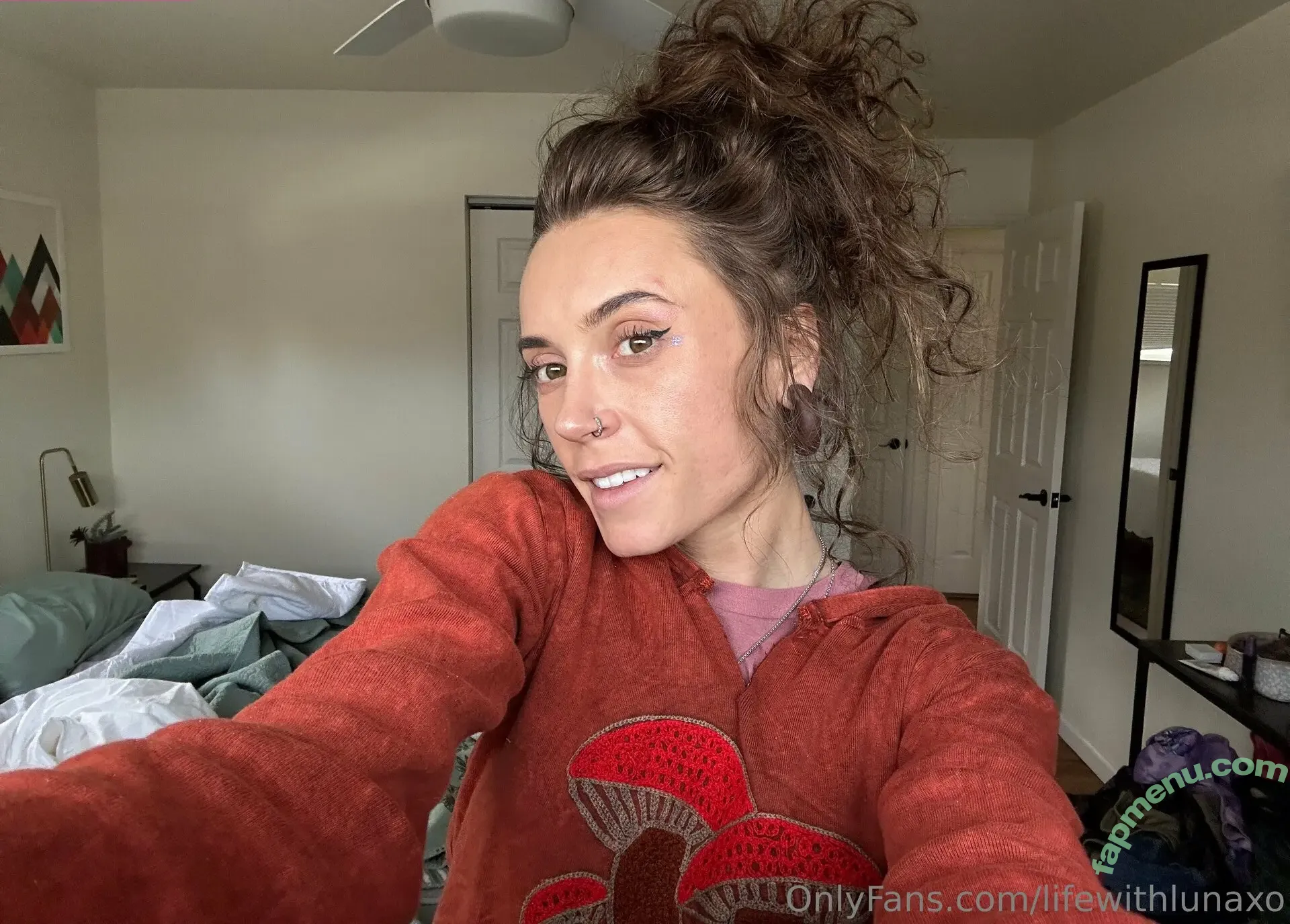 lifewithlunaxo nude photo #0015 (life.with.luna.xo)