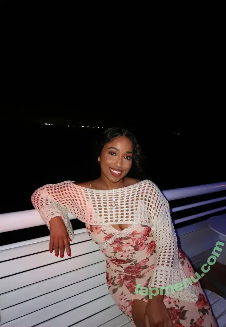 lifewithreyna nude photo #0006 (lifewithreyna)