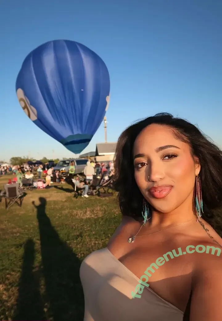 lifewithreyna nude photo #0010 (lifewithreyna)
