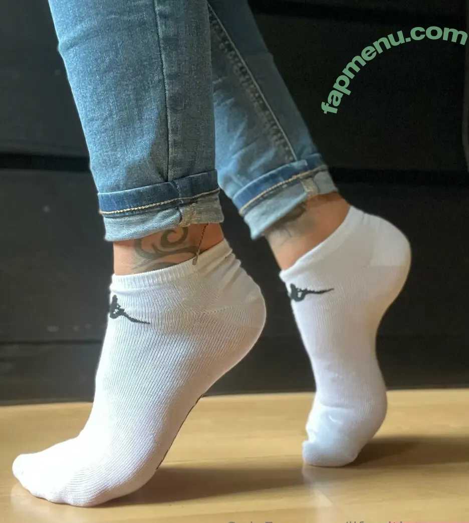 lifewithsoraya nude photo #0003 (lifewithsoraya_)