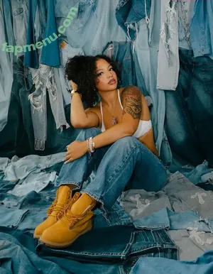 lightskin /  / beautiful.lightskins / light skin / mixed black & white girl nude photo #0783