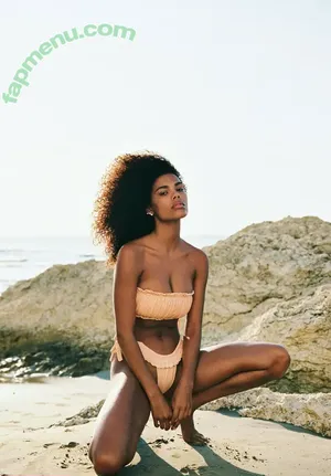 lightskin /  / beautiful.lightskins / light skin / mixed black & white girl nude photo #0823