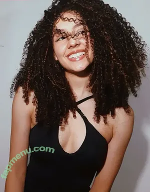 lightskin /  / beautiful.lightskins / light skin / mixed black & white girl nude photo #0863