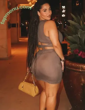 lightskin /  / beautiful.lightskins / light skin / mixed black & white girl nude photo #0893