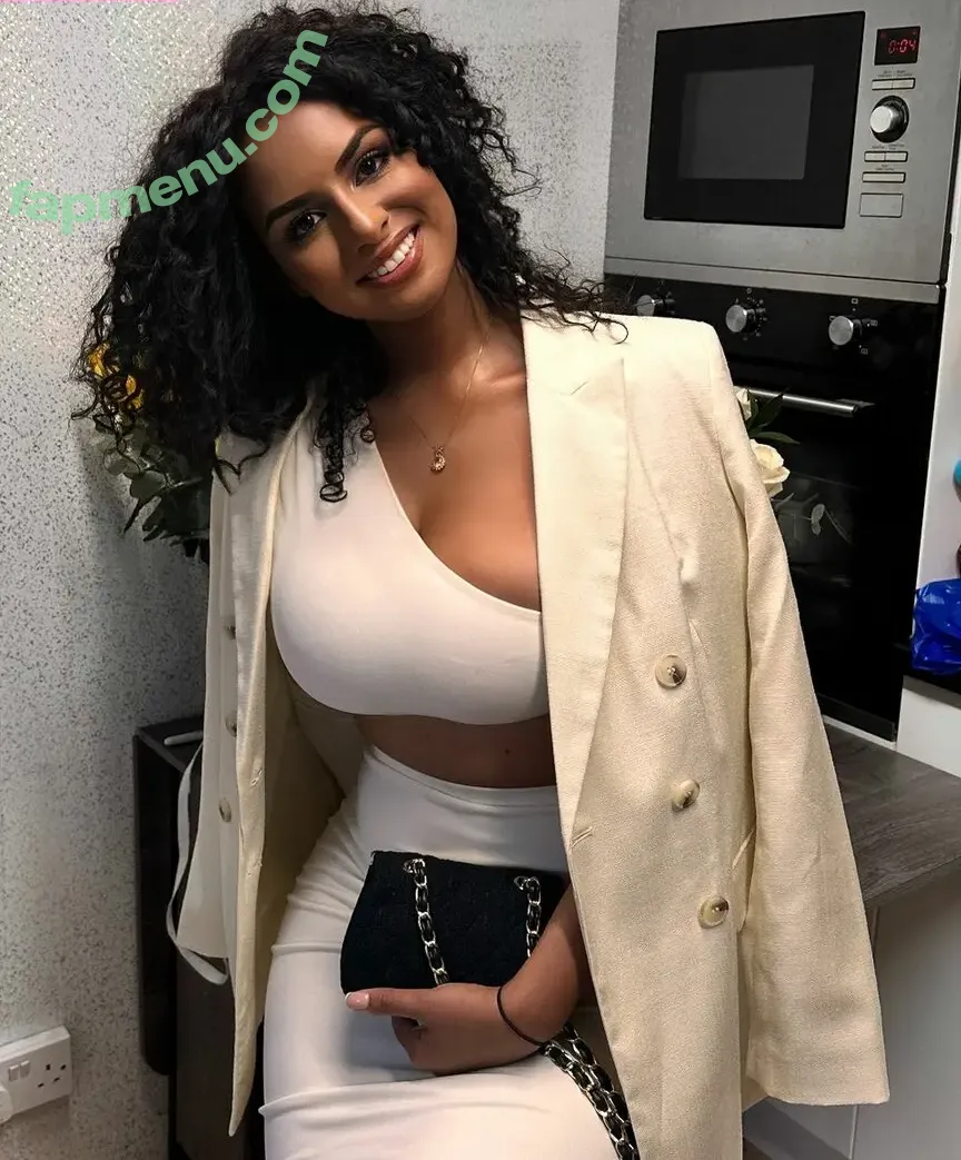 lightskin nude photo #0691 ( / beautiful.lightskins / light skin / mixed black & white girl)