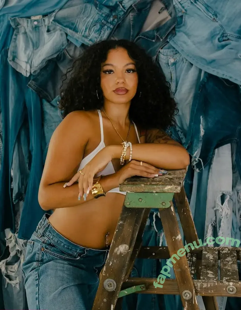 lightskin nude photo #0782 ( / beautiful.lightskins / light skin / mixed black & white girl)