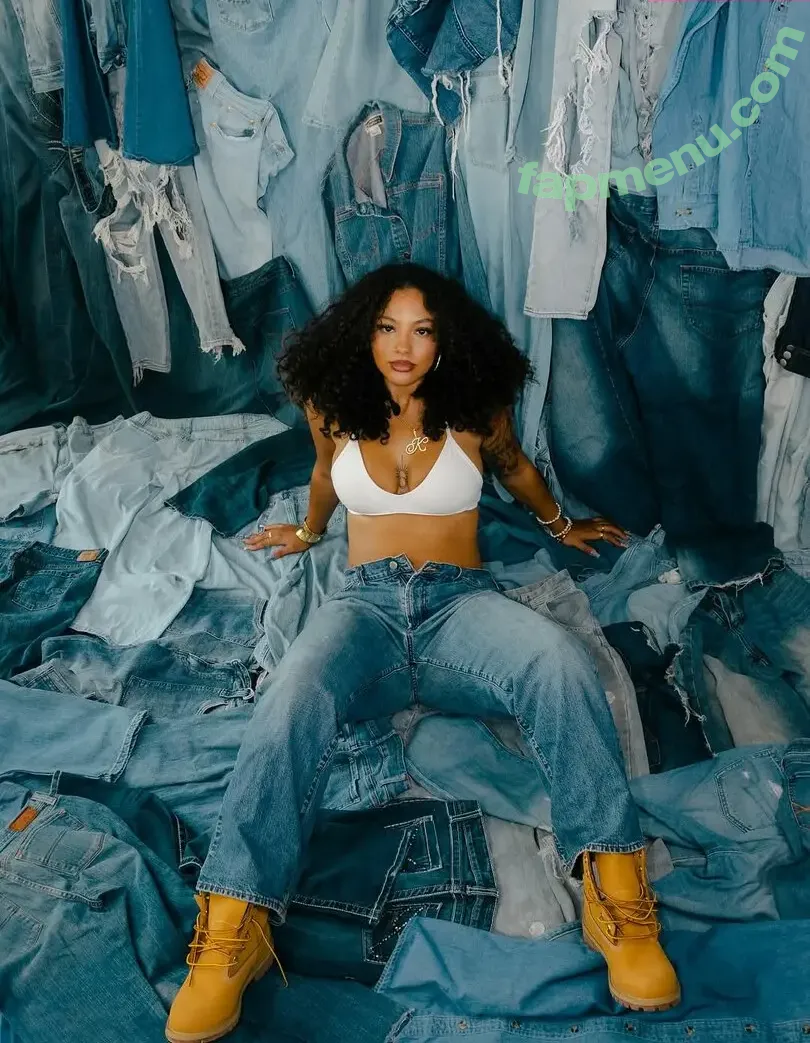 lightskin nude photo #0787 ( / beautiful.lightskins / light skin / mixed black & white girl)