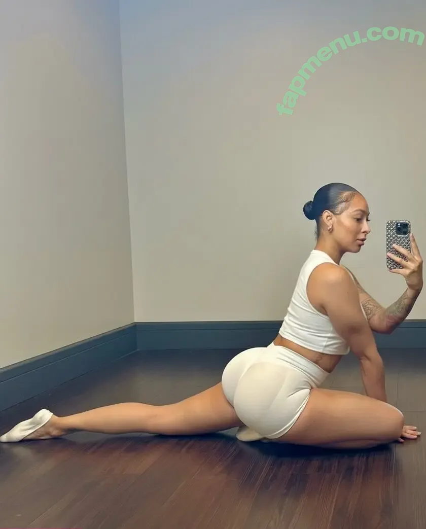 lightskin nude photo #0924 ( / beautiful.lightskins / light skin / mixed black & white girl)