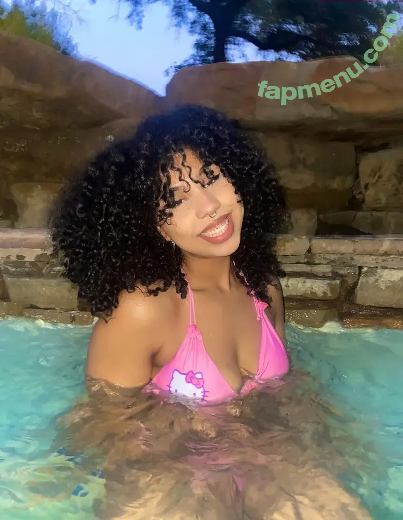 lightskin nude photo #0930 ( / beautiful.lightskins / light skin / mixed black & white girl)