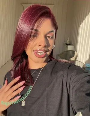 lightskin /  / beautiful.lightskins / light skin / mixed black & white girl nude photo #1100