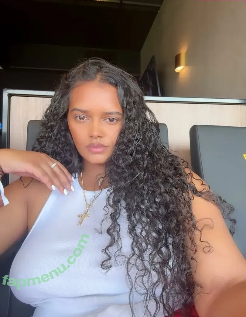 lightskin nude photo #1029 ( / beautiful.lightskins / light skin / mixed black & white girl)