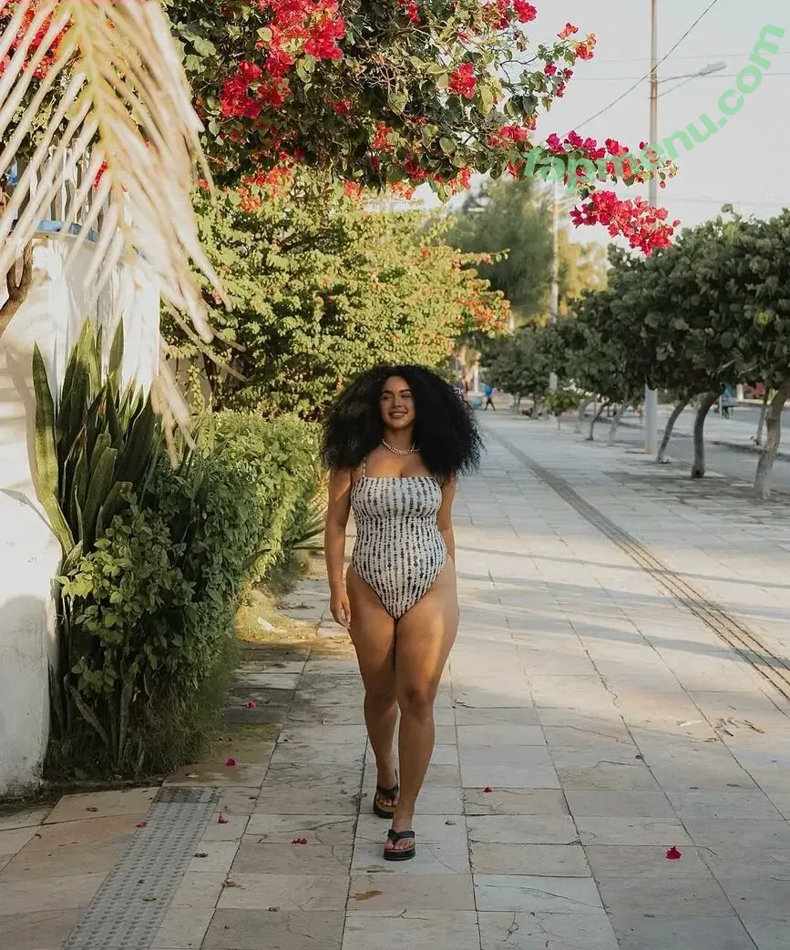 lightskin nude photo #1049 ( / beautiful.lightskins / light skin / mixed black & white girl)