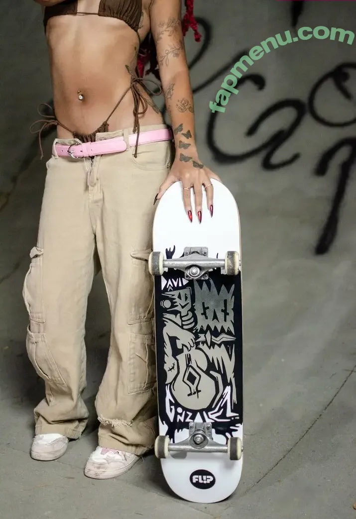 lightskin nude photo #1058 ( / beautiful.lightskins / light skin / mixed black & white girl)