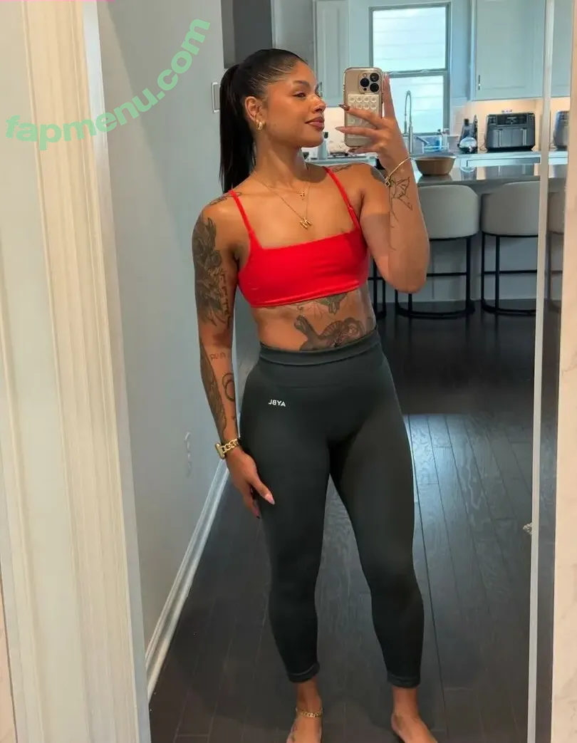 lightskin nude photo #1103 ( / beautiful.lightskins / light skin / mixed black & white girl)