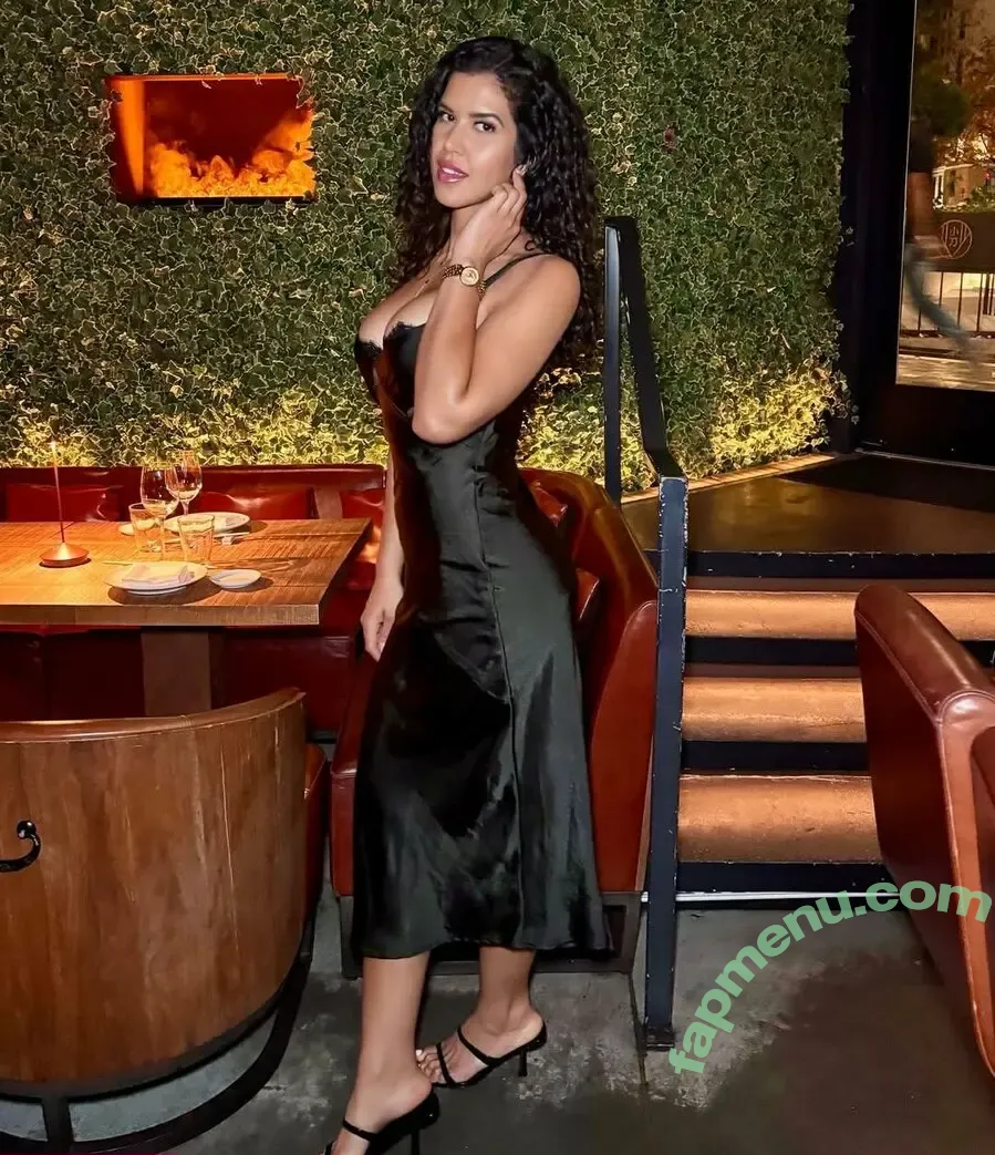 lightskin nude photo #1159 ( / beautiful.lightskins / light skin / mixed black & white girl)