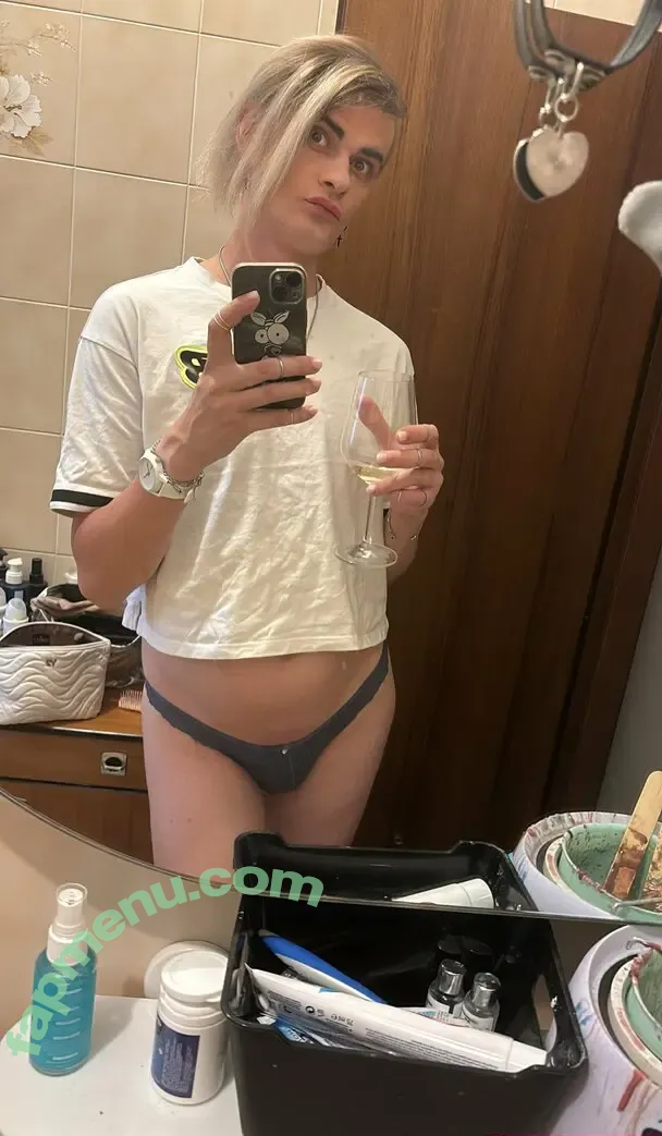 likeaslufem nude photo #0006 (likesuits)
