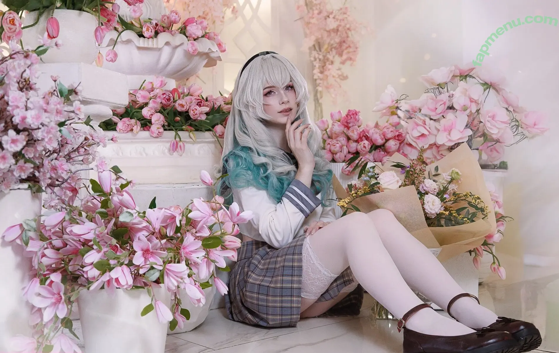 Likeassassin nude photo #1300 (Christina Volkova)