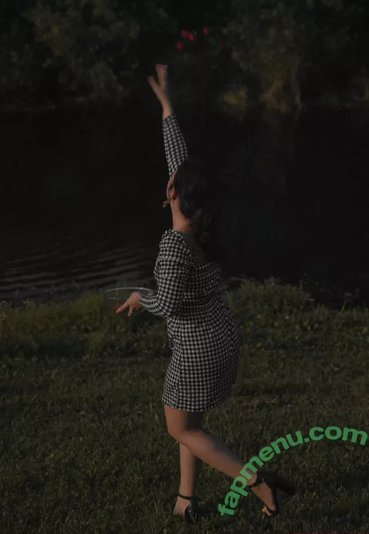 likethebugortheletter nude photo #0070 (likethebugortheletter)