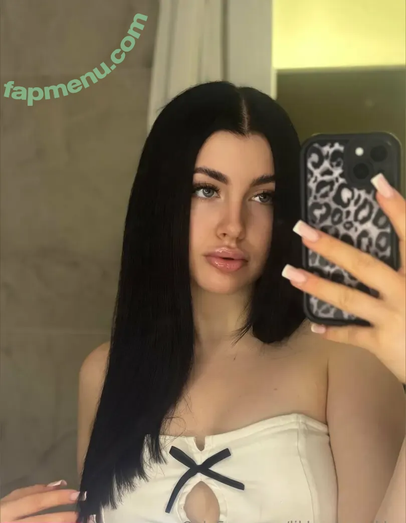 likka_mansikka nude photo #0068 (likka_mansikka)