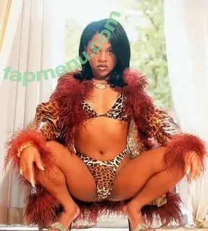 Lil' Kim / lilkimthequeenbee nude photo #0022