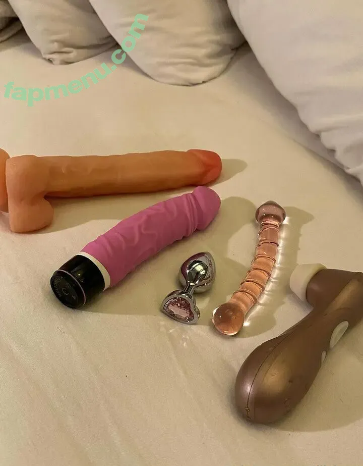 lil_bxx nude photo #0009 (lil_lil_bx)