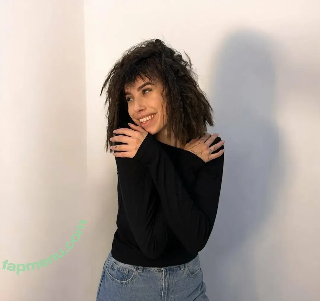 lil.didi nude photo #0001 (lildidi_)