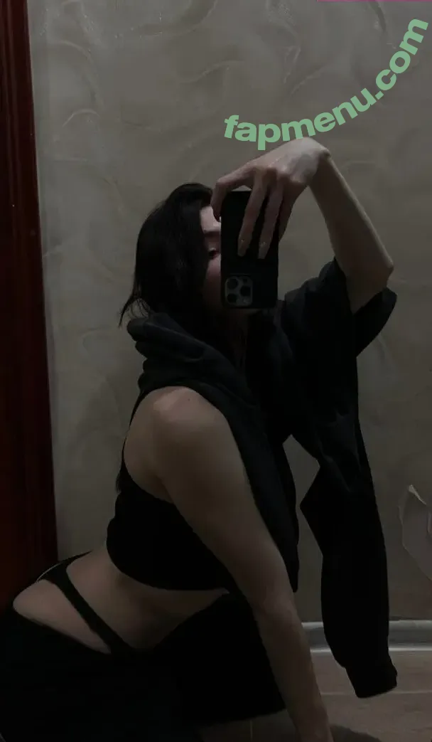 Lil Fridge nude photo #0008 (chrrww / chrrww0)