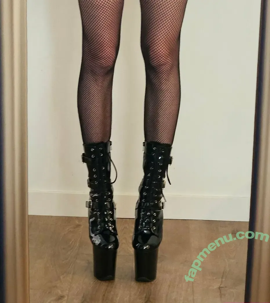 lil_hanne nude photo #0764 (kalemia / lilhanne)
