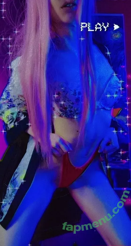 lil_holly nude photo #0033 (lil_holly)