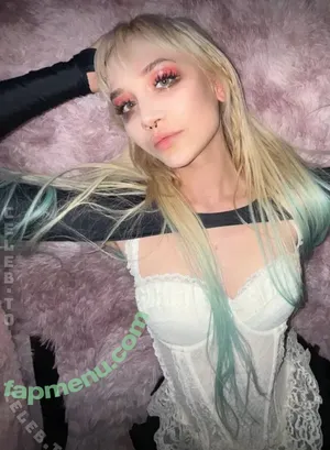 lil_lunabell / lill.unabelle nude photo #0129