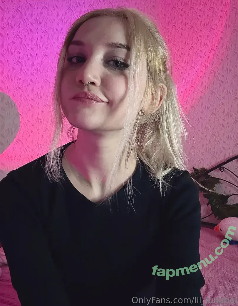 lil_lunabell nude photo #0002 (lill.unabelle)