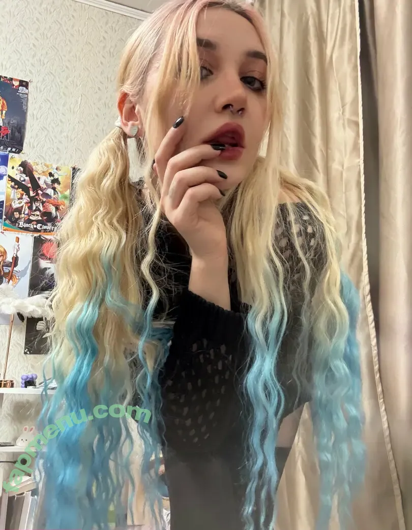 lil_lunabell nude photo #0066 (lill.unabelle)