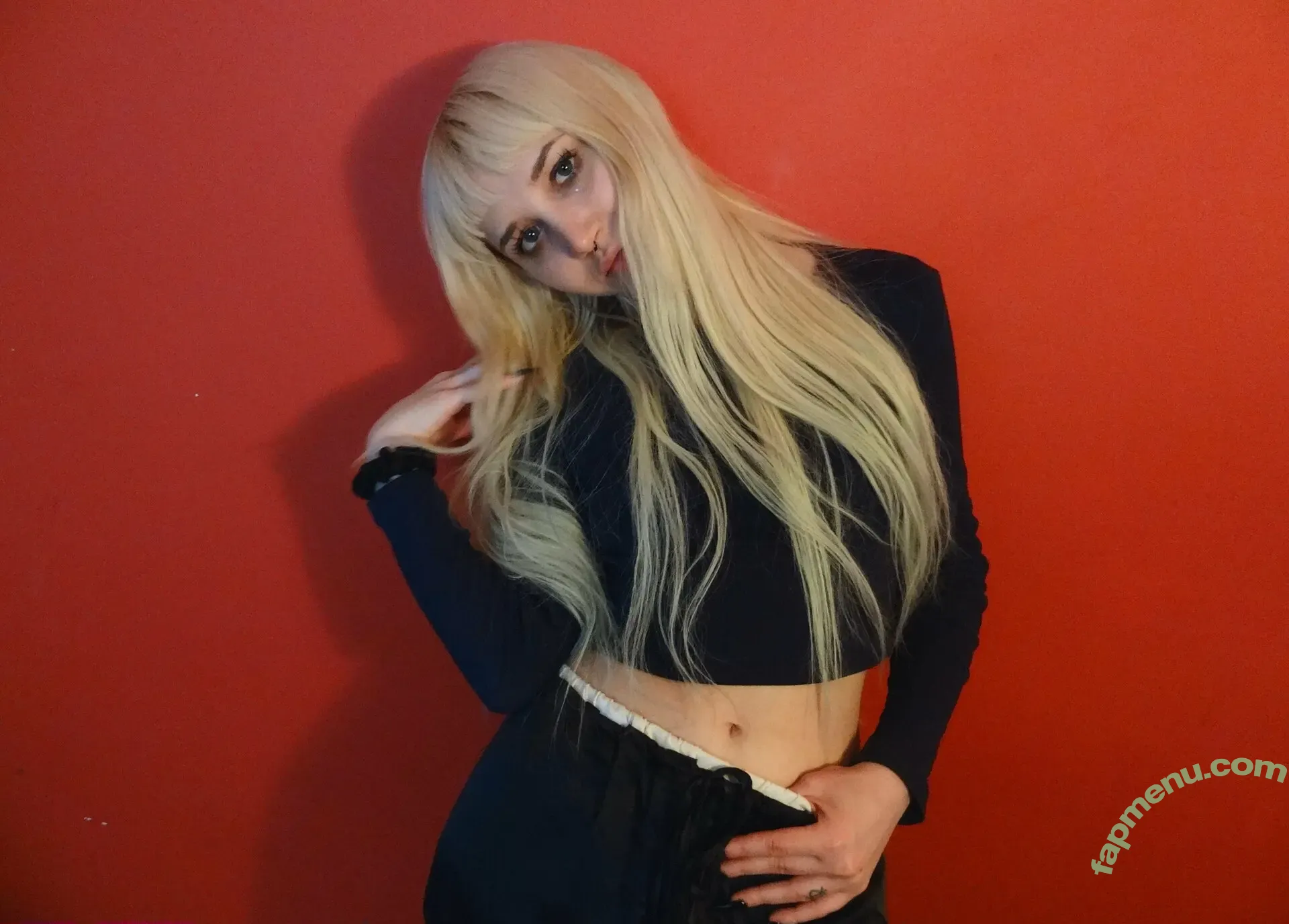 lil_lunabell nude photo #0092 (lill.unabelle)