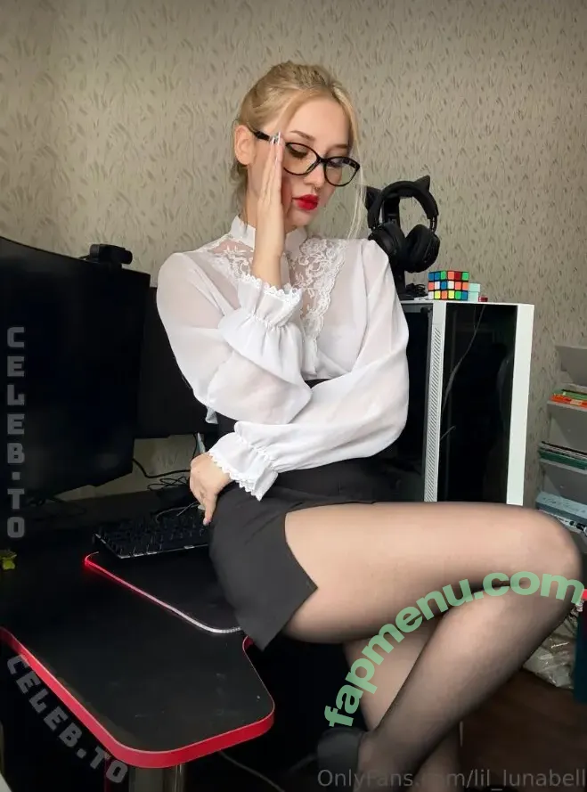 lil_lunabell nude photo #0146 (lill.unabelle)