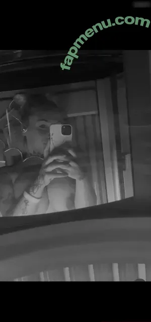  nude photo #0001
