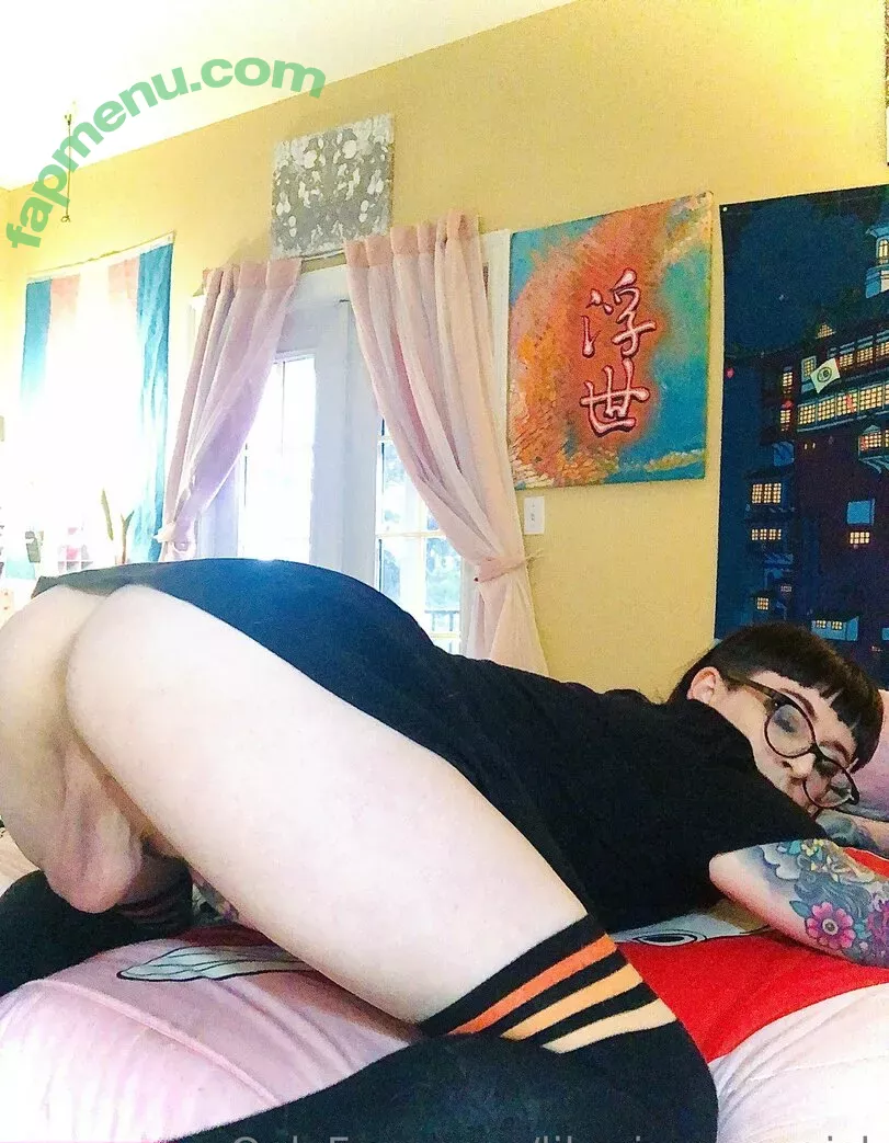 lil-missmaverick nude photo #0148 (miss_midnight_maverick)