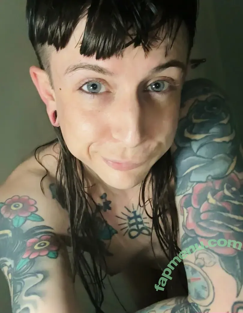 lil-missmaverick nude photo #0291 (miss_midnight_maverick)