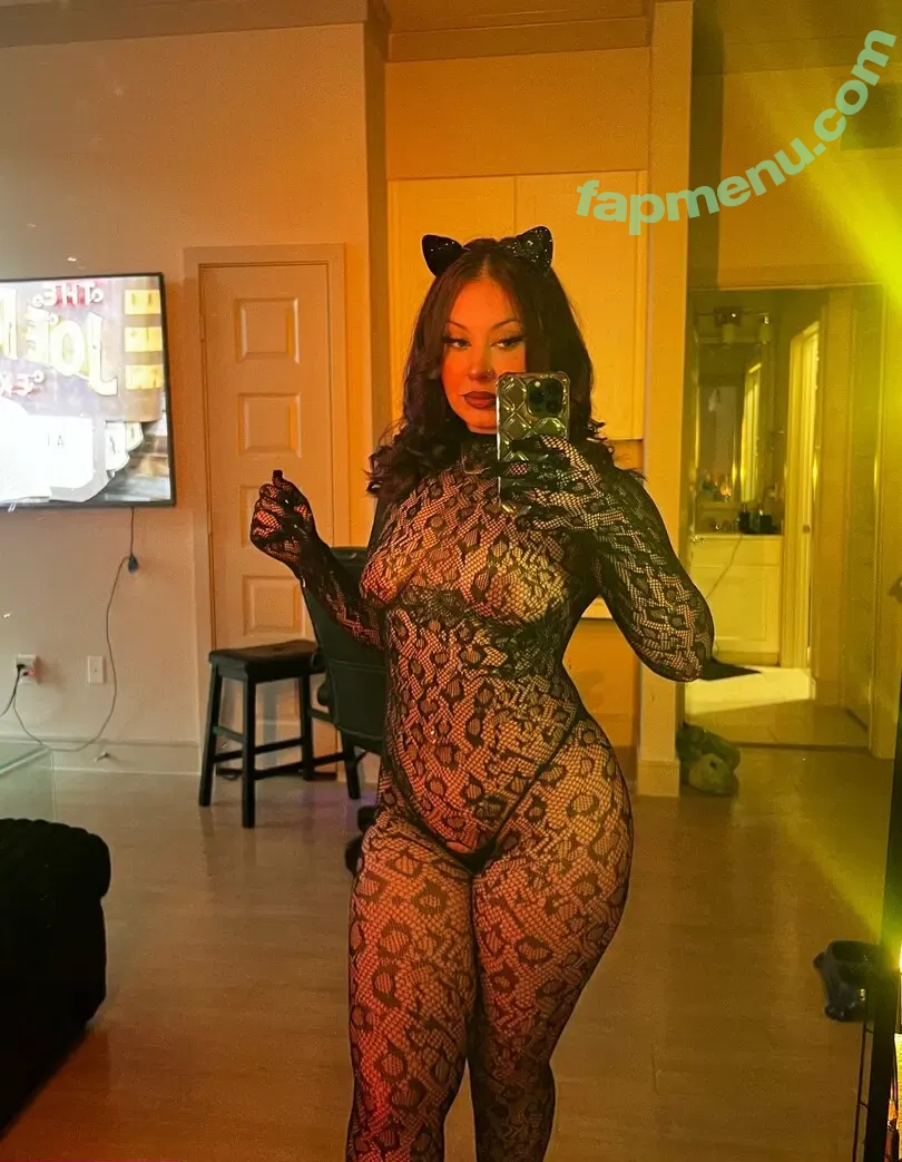 lil_mommy0 nude photo #0008 (__valeriankaaa___)