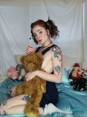 lil.red.rae666 / lilredtharapper nude photo #0058