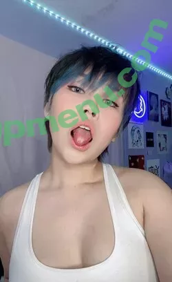 Lil Yurouo nude photo #0003 (lilruo)