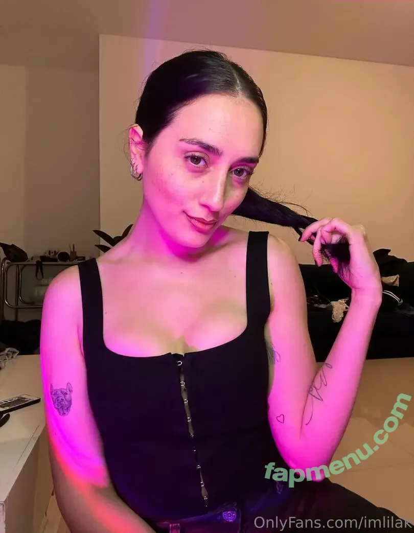lila_freckles nude photo #0016 (lilfrexxx)