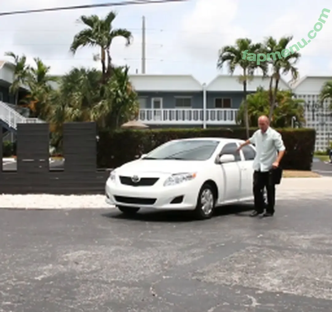 Lila Lovely nude photo #0201 (Lila_lovelyxxx / lila_lovely / lovinglilalovely)