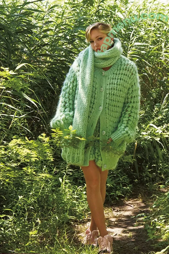 Lila Moss nude photo #0210 (lilamoss)