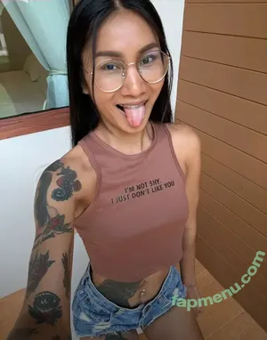 Lilaa / lilaalotus / lilakrasny / unicornonrice nude photo #0007